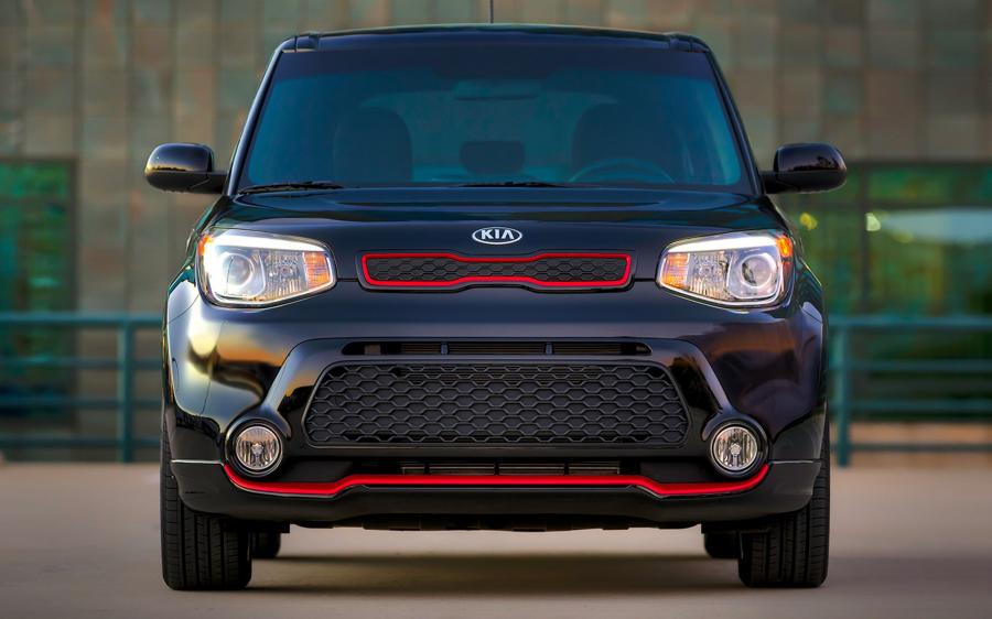  Kia Soul Red Zone 2.0 Special Edition 2015 года  (фото 2 из 12)